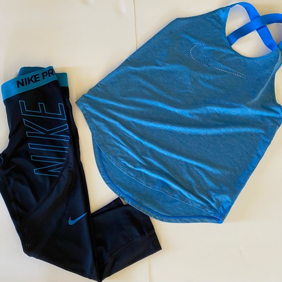 Nike apparel SOLD ‼️